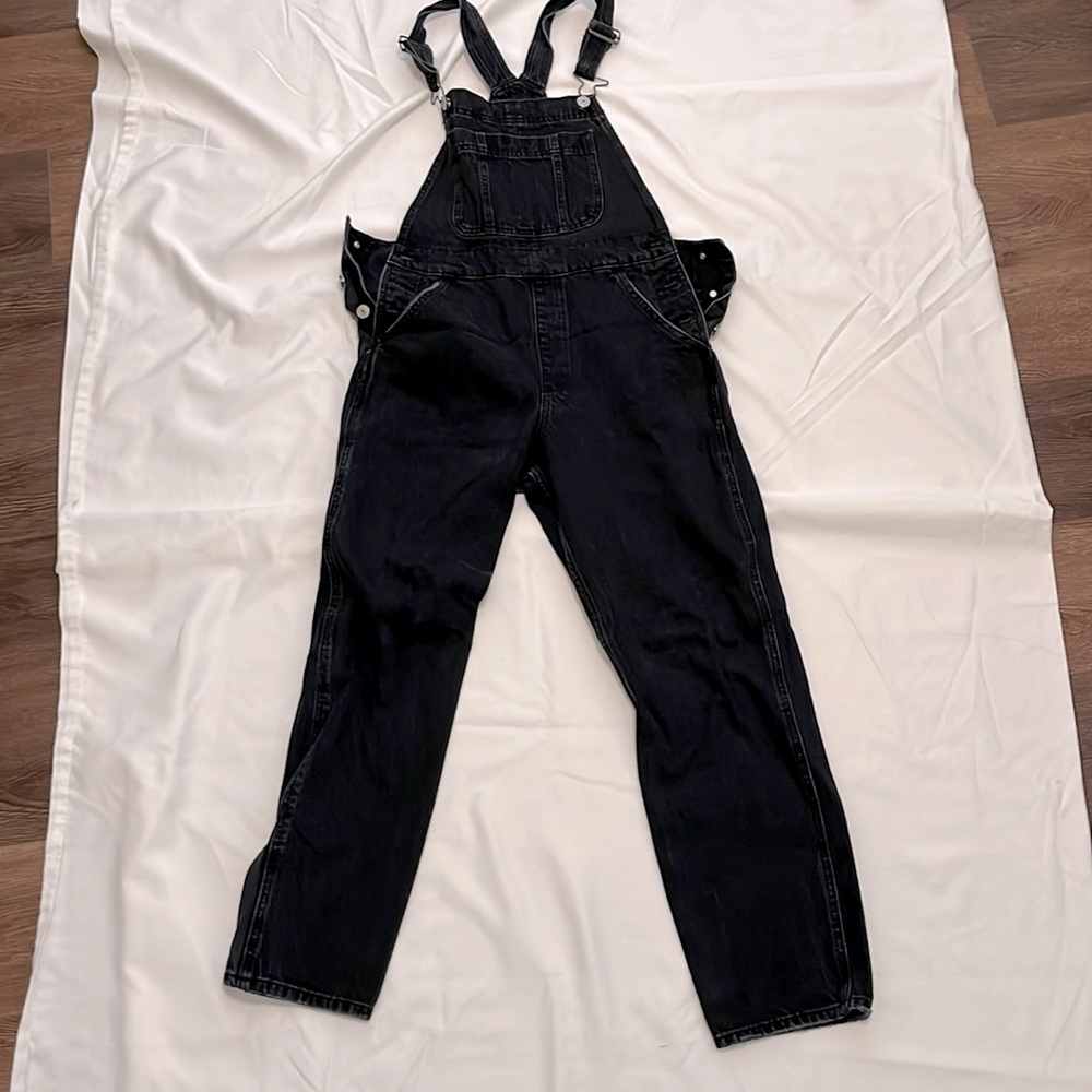 Abercrombie & Fitch black jean overalls. Size S.